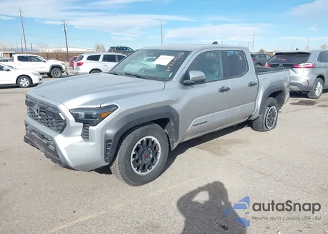 2024 Toyota Tacoma Double Cab z USA, uszkodzony, nr VIN 3TMLB5JNXRM020944